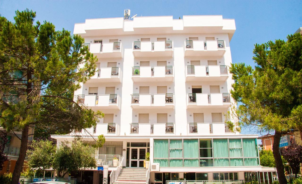 Hotel Raffaello Cesenatico Exterior photo